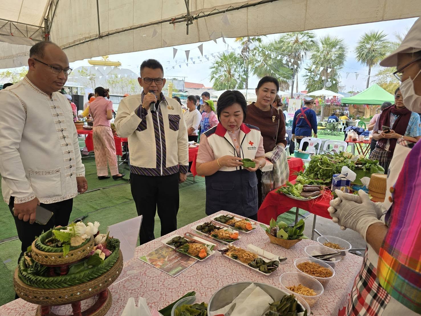 พช.ชัยภูมิ จัดการประกวด”สุดยอดเมนูอาหารจากหม่ำ” ในงานเจ้าพ่อพญาแล ประจำปี 2568 โซนการแสดงและจำหน่ายผลิตภัณฑ์ OTOP