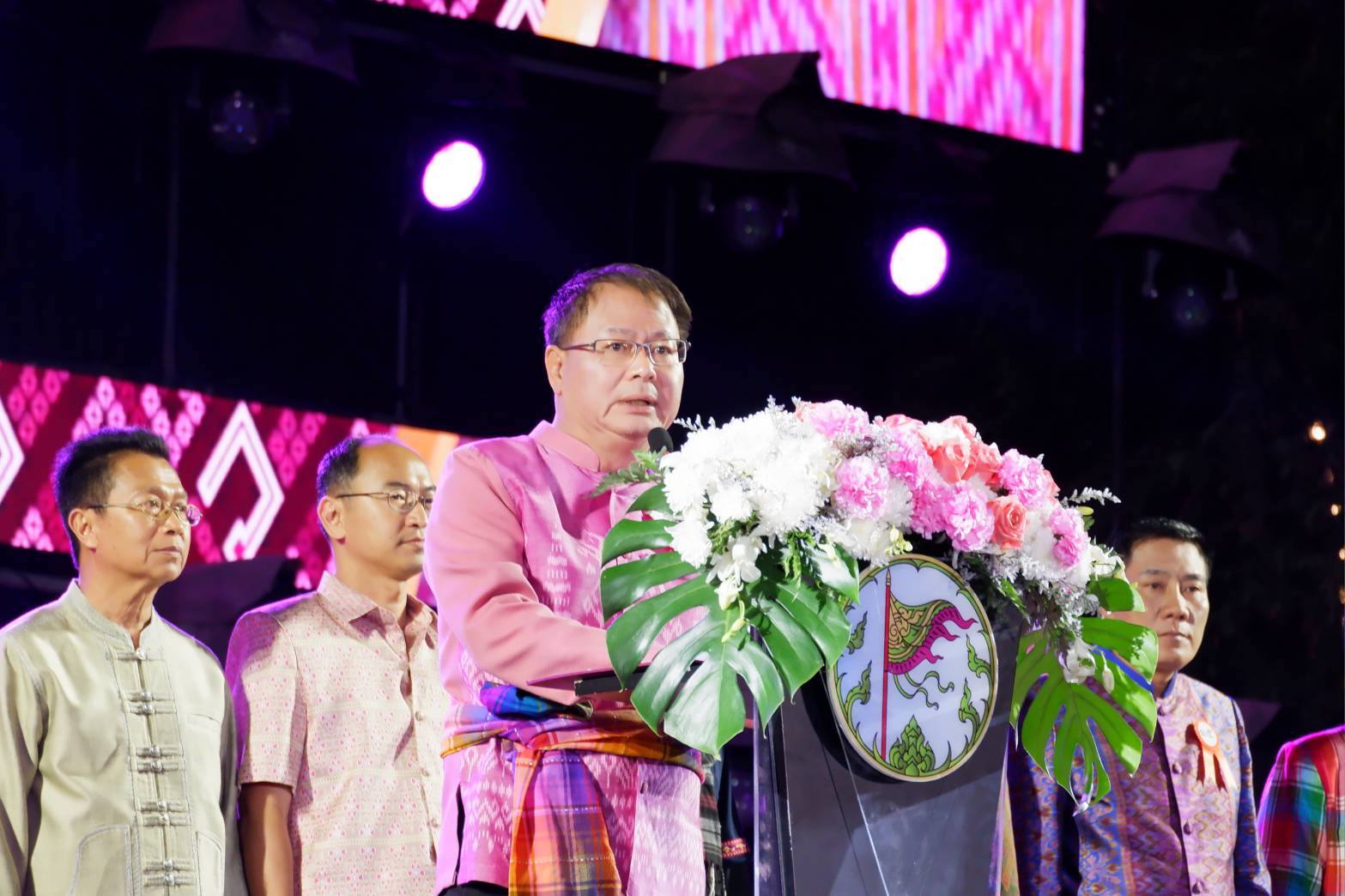 พช.ชัยภูมิ  ร่วมเดินแบบผ้าไทยการกุศล “ผ้าไทยใส่ให้สนุก” ในงานเจ้าพ่อพญาแล ประจำปี 2568
