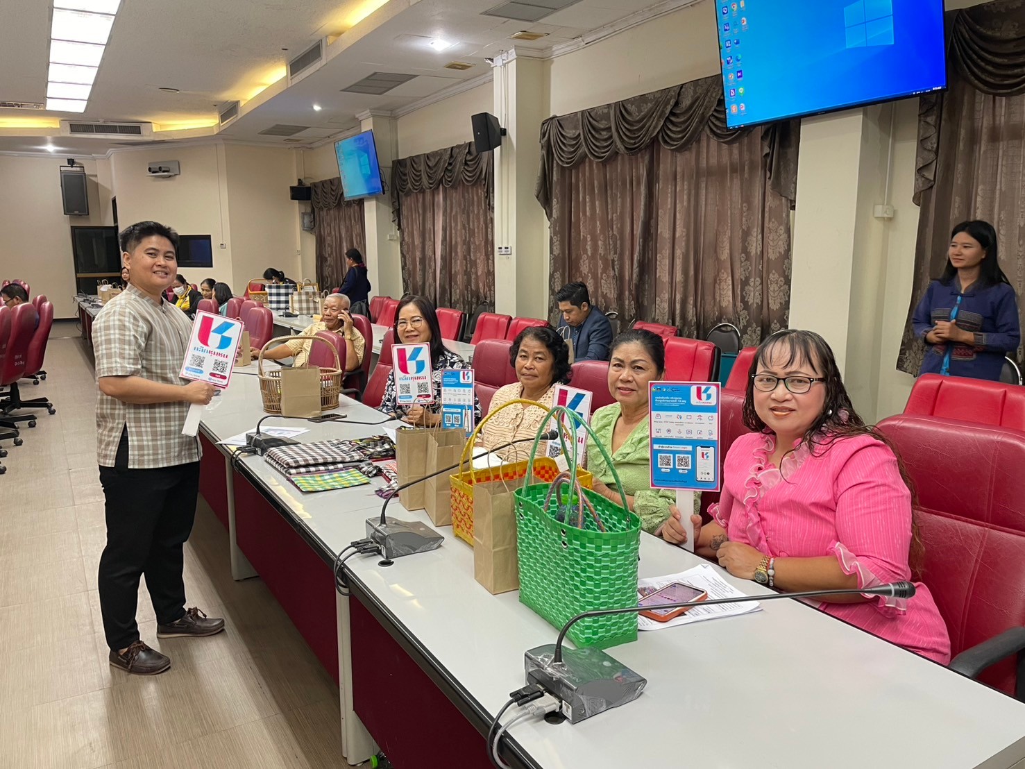 พช.ชัยภูมิ ขับเคลื่อน “Click ชุมชน” สู่โลกดิจิทัล!