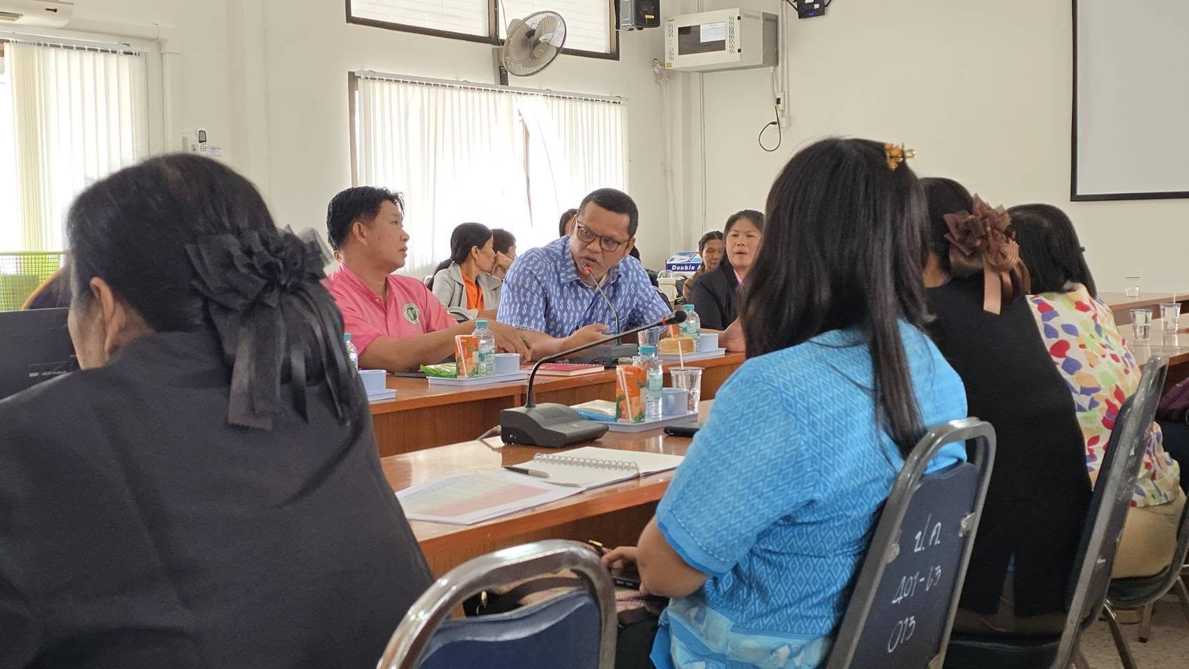 พช.ชัยภูมิ ร่วมติดตามการชำระหนี้ตามงวดที่เกินกำหนดของกองทุนพัฒนาบทบาทสตรี