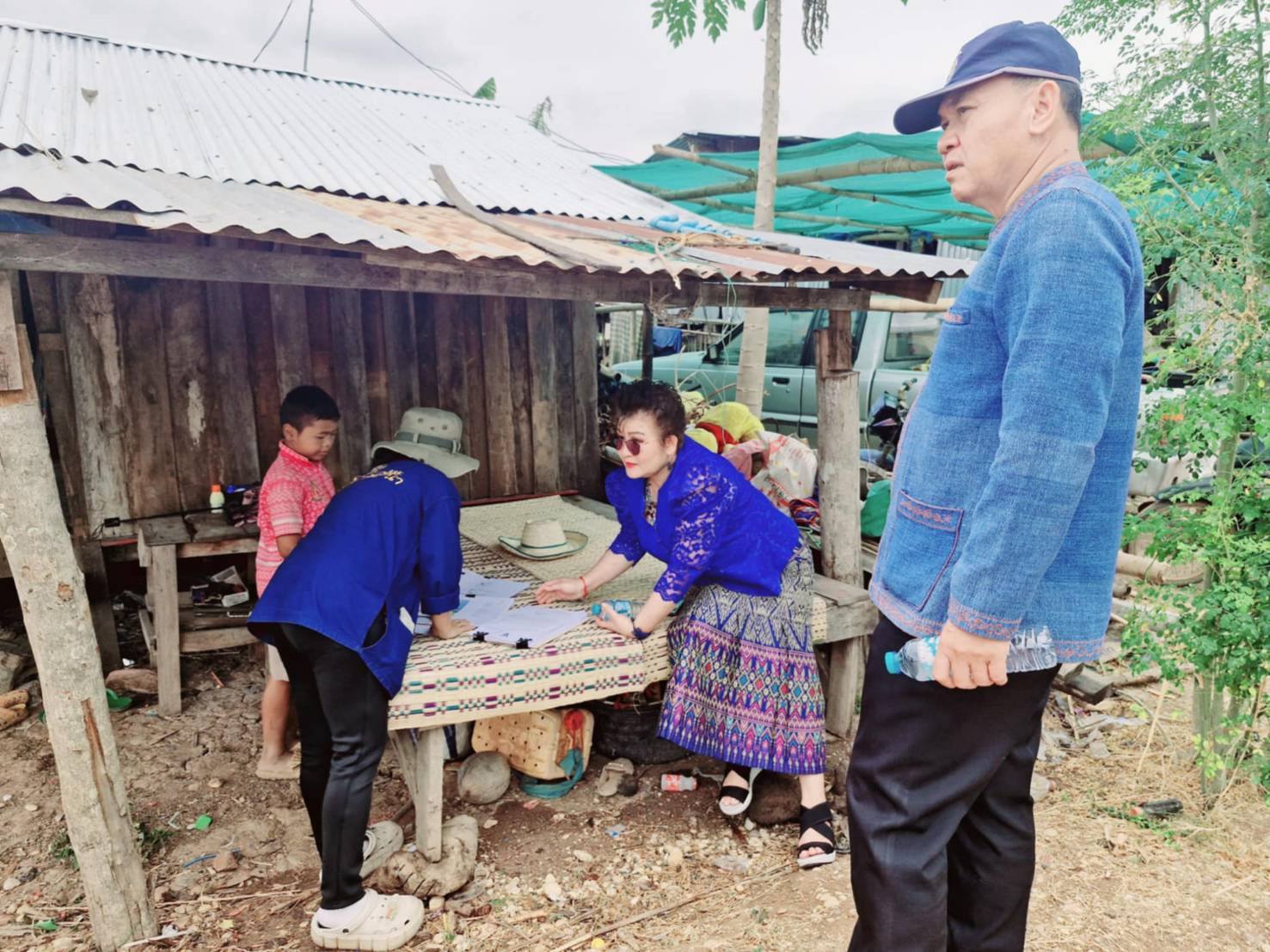 พช.ชัยภูมิ ลงพื้นที่เพื่อเตรียมความพร้อมดำเนินโครงการบ้านห่วงใยจากใจ GLO ปี 2568