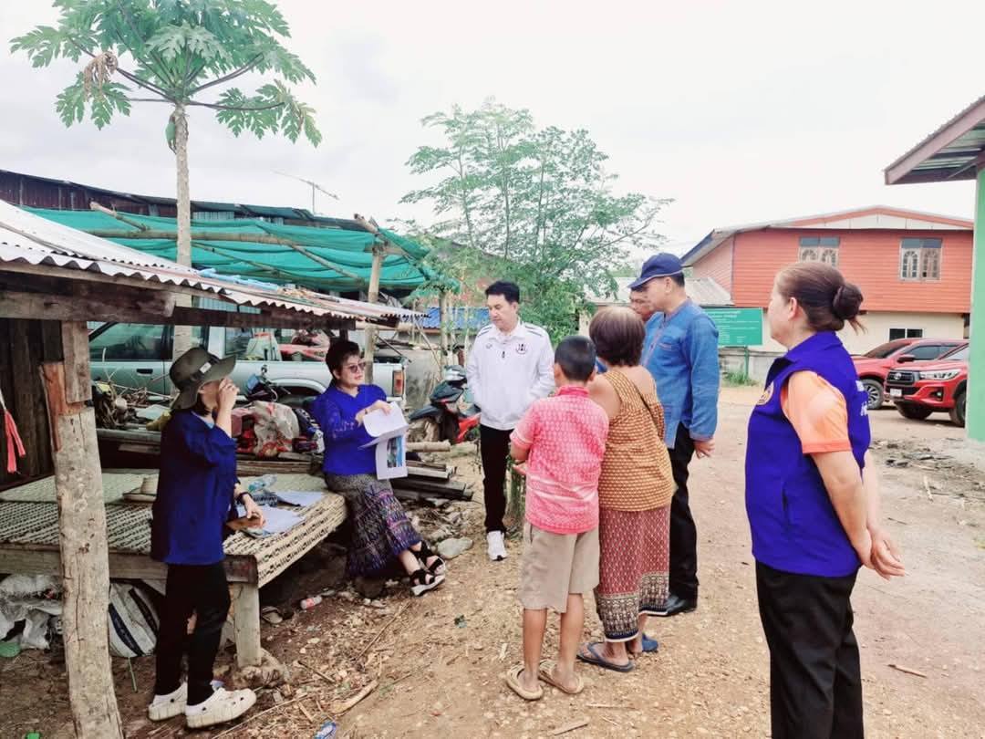 พช.ชัยภูมิ ลงพื้นที่เพื่อเตรียมความพร้อมดำเนินโครงการบ้านห่วงใยจากใจ GLO ปี 2568