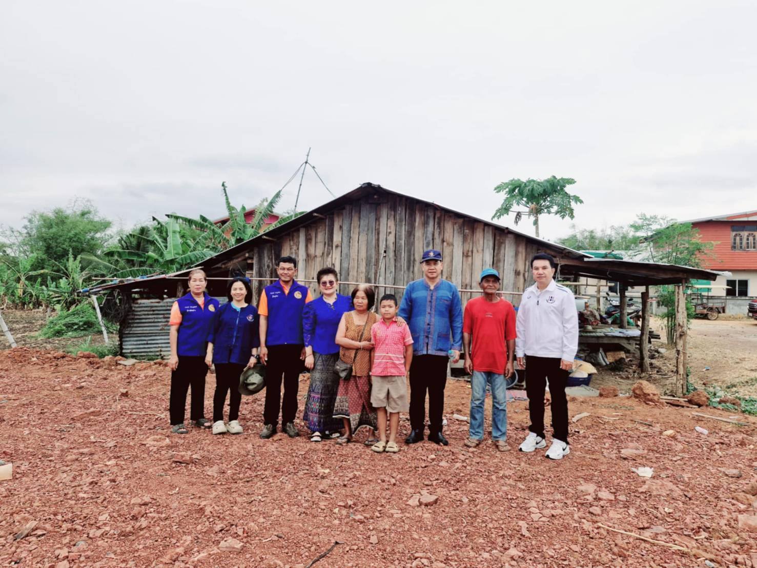 พช.ชัยภูมิ ลงพื้นที่เพื่อเตรียมความพร้อมดำเนินโครงการบ้านห่วงใยจากใจ GLO ปี 2568