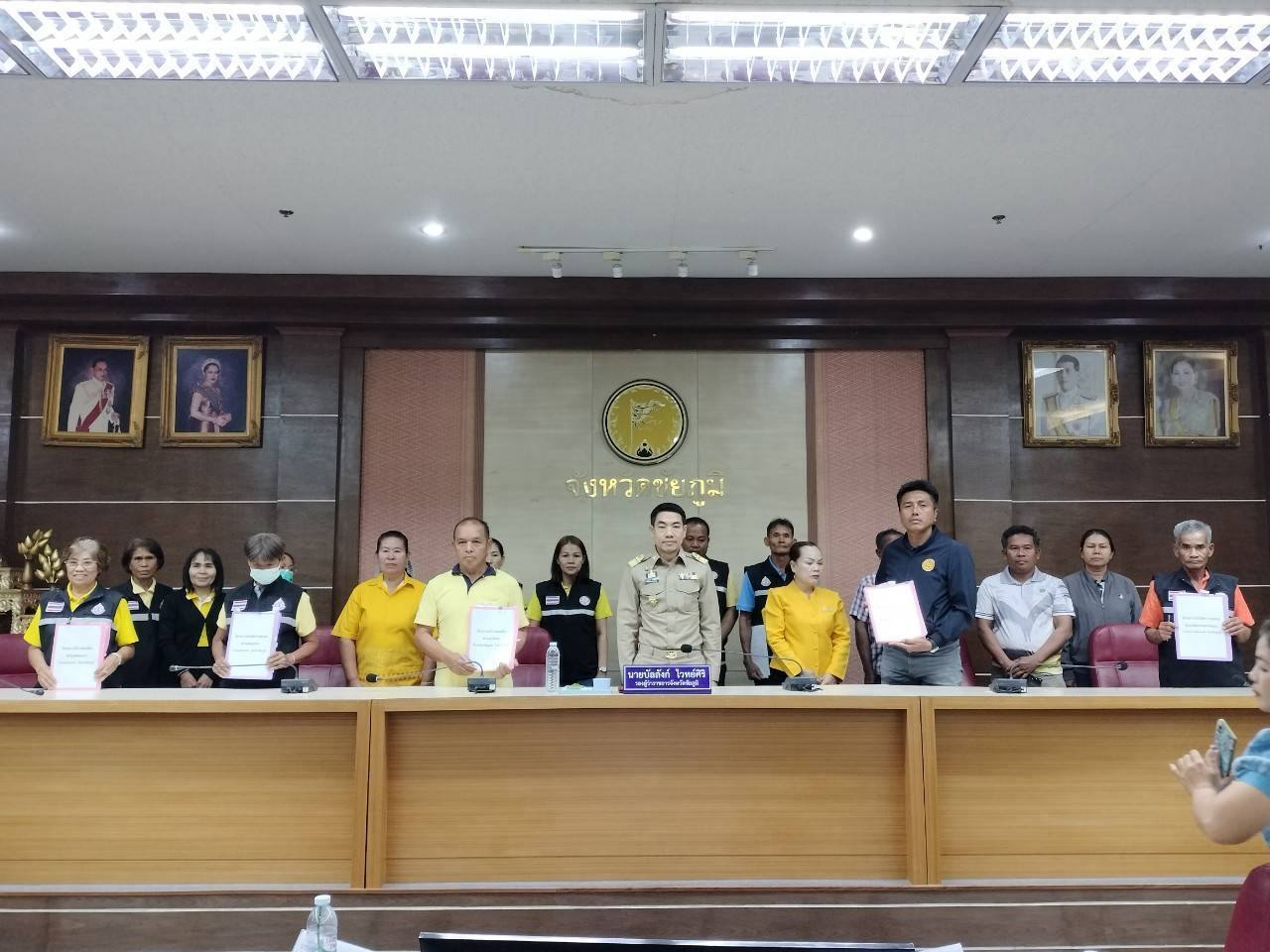 พช.ชัยภูมิ ร่วมพิธีลงนามบันทึกข้อตกลงความร่วมมือ (MOU) ระหว่างกองทุนสวัสดิการชุมชนและสภาองค์กรชุมชนกับสถาบัน