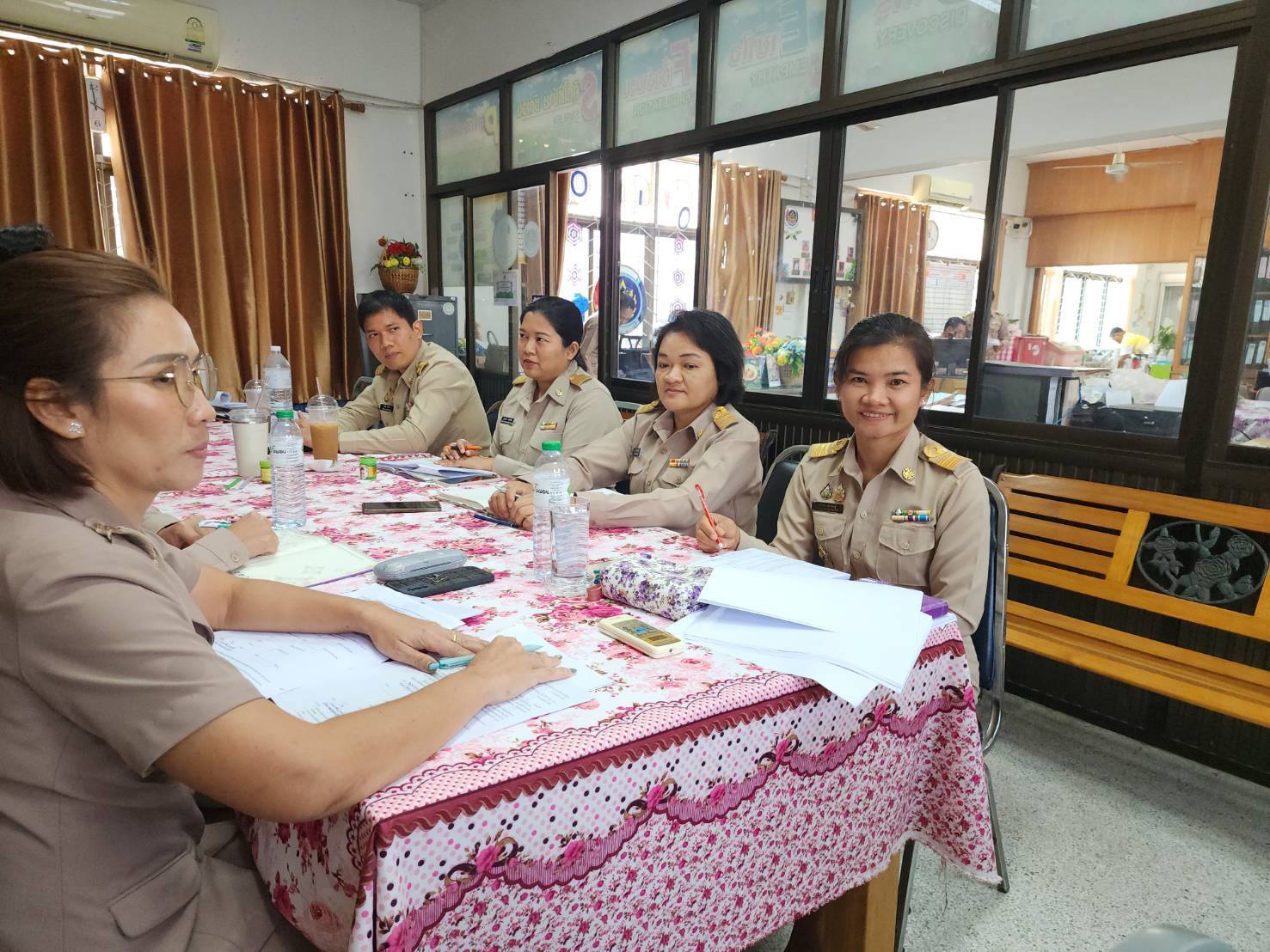 พช.ชัยภูมิ ร่วมประชุมสนับสนุนและติดตามการดำเนินงานของสำนักงานพัฒนาชุมชนอำเภอเมืองชัยภูมิ