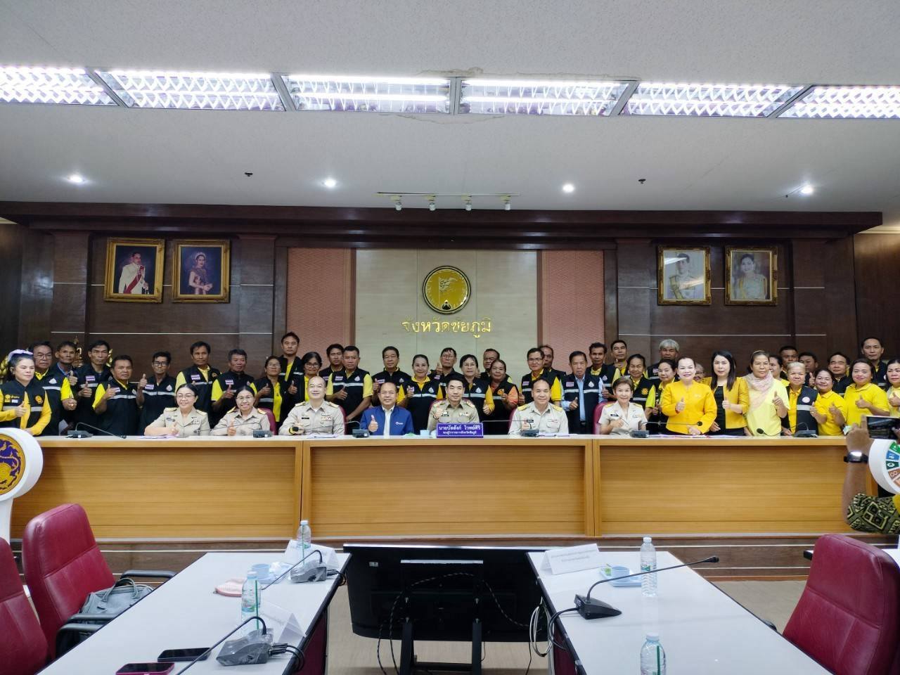 พช.ชัยภูมิ ร่วมพิธีลงนามบันทึกข้อตกลงความร่วมมือ (MOU) ระหว่างกองทุนสวัสดิการชุมชนและสภาองค์กรชุมชนกับสถาบัน