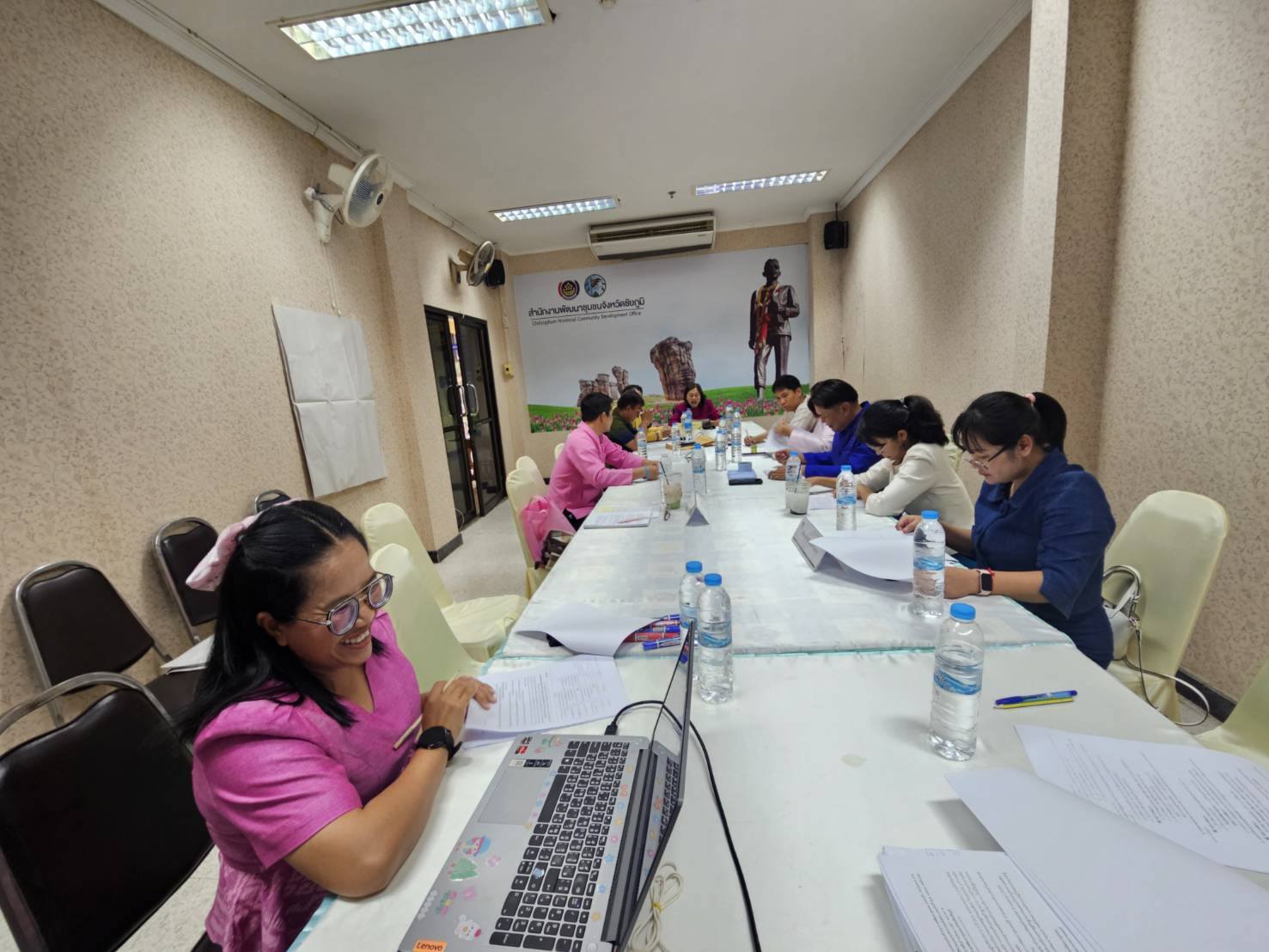 พช.ชัยภูมิ Focus Group ขับเคลื่อนนวัตกรรม “CD ชัยภูมิ Share Hub” ภายใต้กิจกรรมการคัดเลือกหน่วยงานต้นแบบที่มีผลงานและนวัตกรรมดีเด่น ประจำปี พ.ศ. 2568 ระดับกรม (Innovation for High Performance Reward Principles)