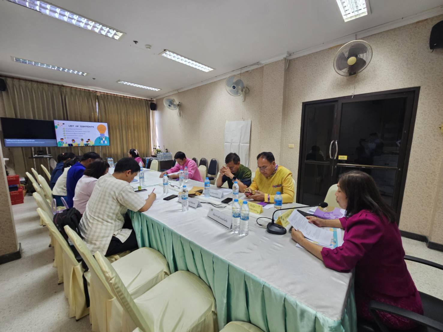 พช.ชัยภูมิ Focus Group ขับเคลื่อนนวัตกรรม “CD ชัยภูมิ Share Hub” ภายใต้กิจกรรมการคัดเลือกหน่วยงานต้นแบบที่มีผลงานและนวัตกรรมดีเด่น ประจำปี พ.ศ. 2568 ระดับกรม (Innovation for High Performance Reward Principles)