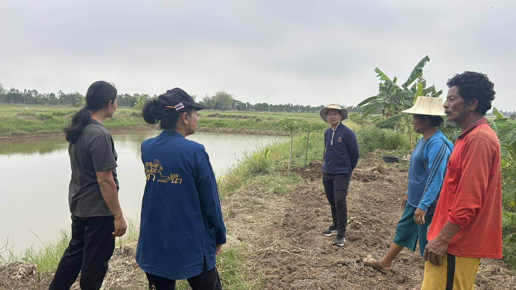 พช.ชัยภูมิ ติดตามการตรวจประเมินศักยภาพศูนย์เรียนรู้การพัฒนาคุณภาพชีวิตตามหลักทฤษฎีใหม่ประยุกต์สู่ “โคก หนอง นา”
