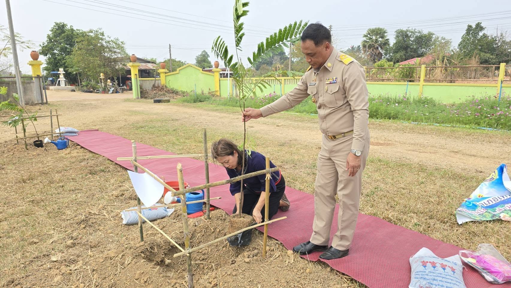 พช.ชัยภูมิ ร่วมหน่วยแพทย์อาสา พอ.สว. และจังหวัดเคลื่อนที่ บริการประชาชน ประจำเดือนมีนาคม 2568