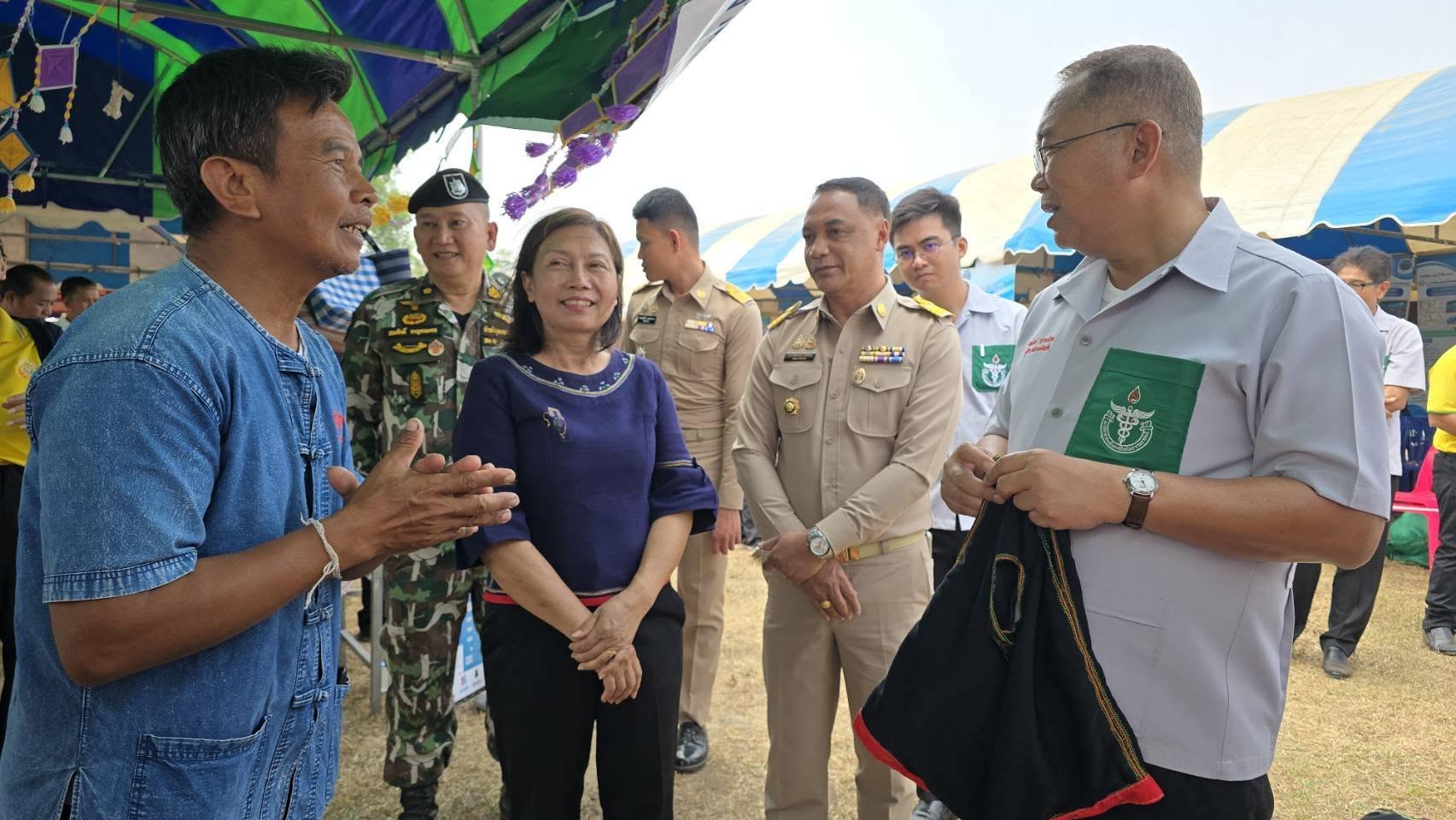 พช.ชัยภูมิ ร่วมหน่วยแพทย์อาสา พอ.สว. และจังหวัดเคลื่อนที่ บริการประชาชน ประจำเดือนมีนาคม 2568